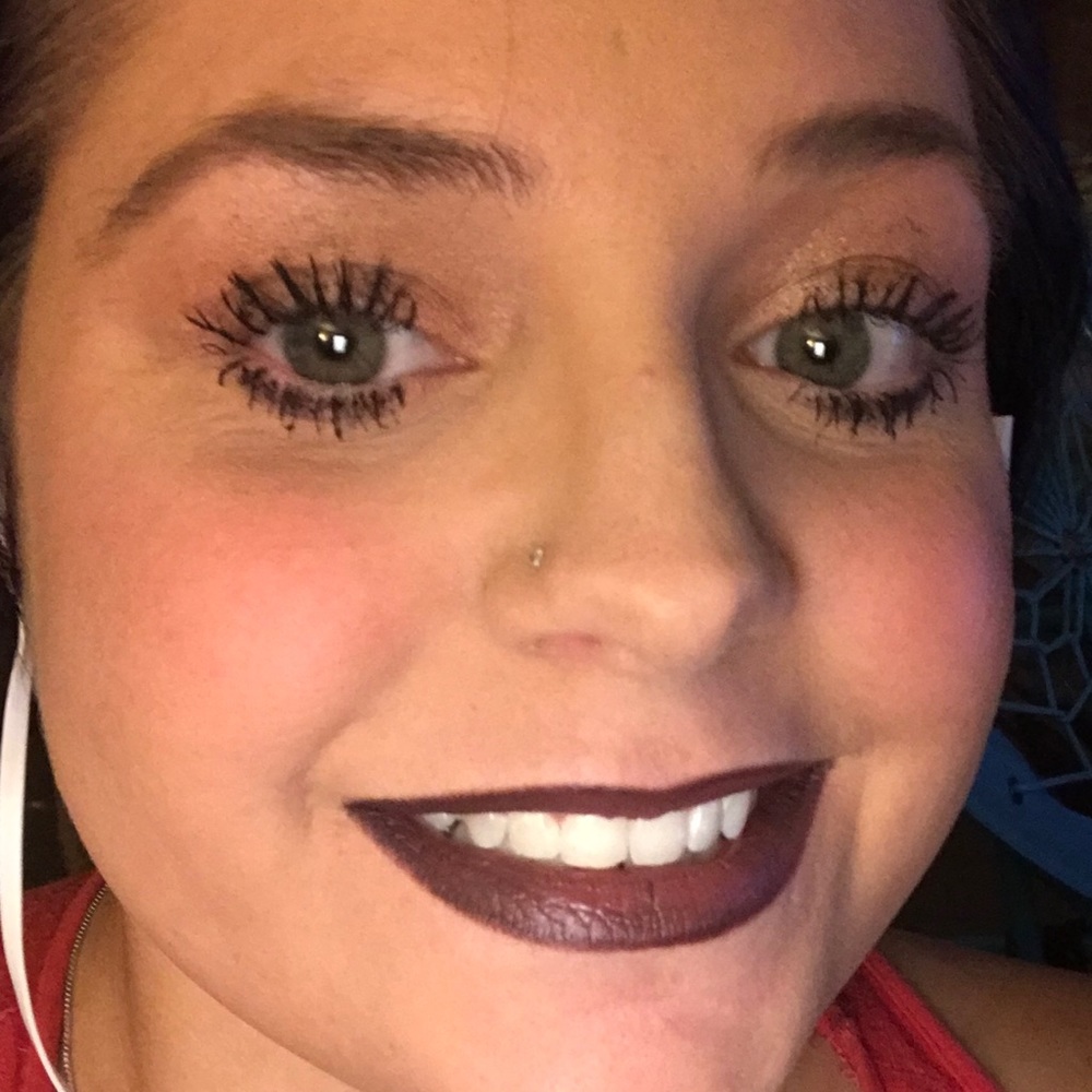 Meet your Posher, April